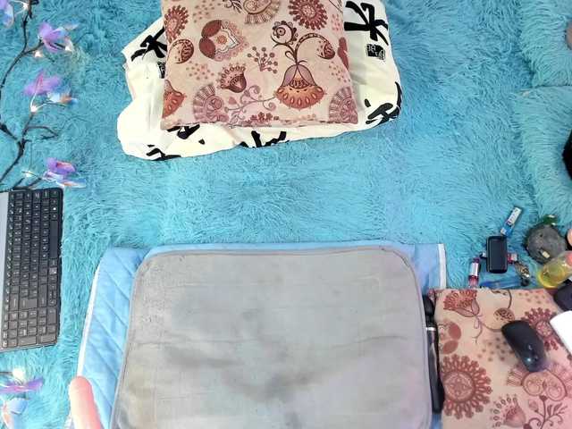 Eilin-clio's BongaCams show and profile