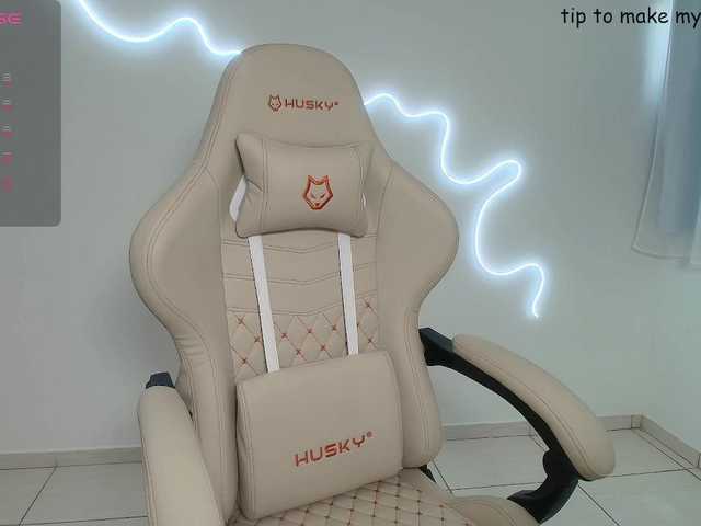 Miss-Brazil's BongaCams show and profile