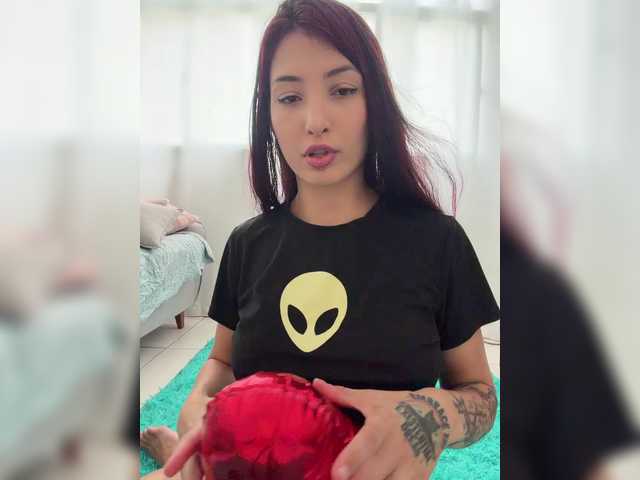 Miss-Brazil's BongaCams show and profile