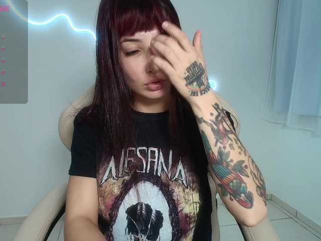 Miss-Brazil's BongaCams show and profile