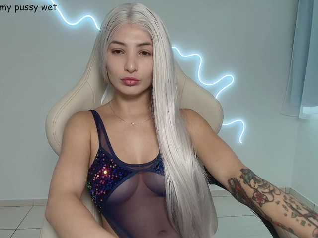 Miss-Brazil's BongaCams show and profile