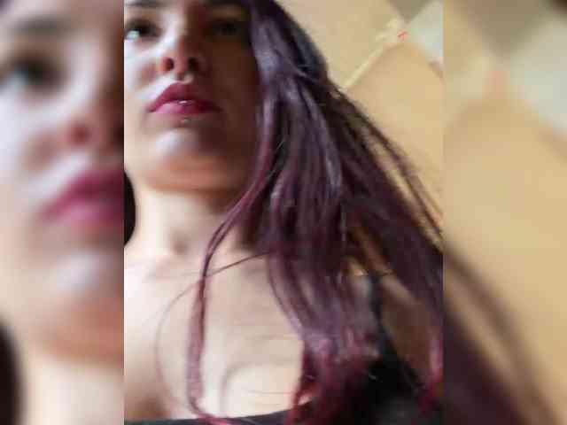 Miss-Brazil Live Webcam on BongaCams