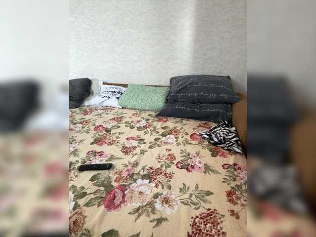 Madeleine00's BongaCams show and profile