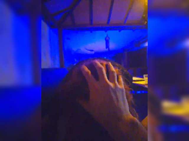 close-and-closer2 live room