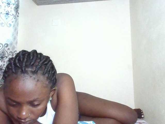 Sexydolly3's BongaCams show and profile