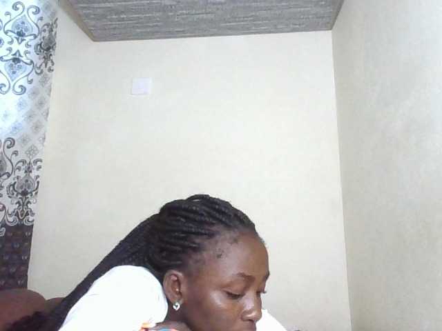 Sexydolly3's BongaCams show and profile