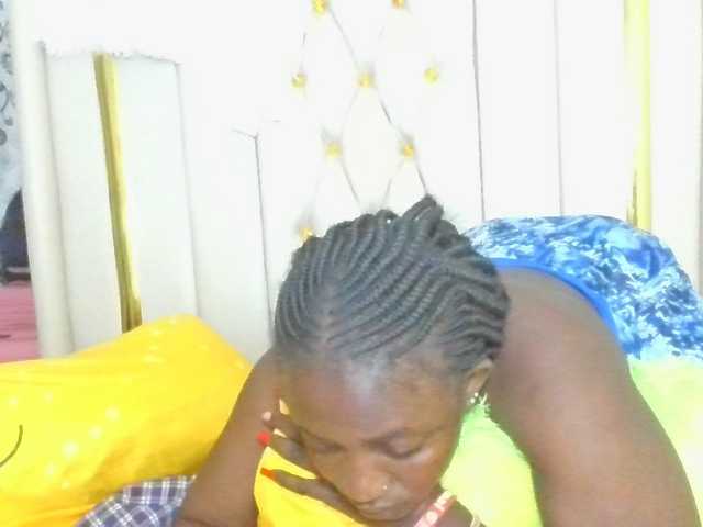 Sexydolly3's BongaCams show and profile