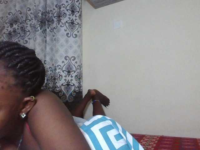 Sexydolly3's BongaCams show and profile