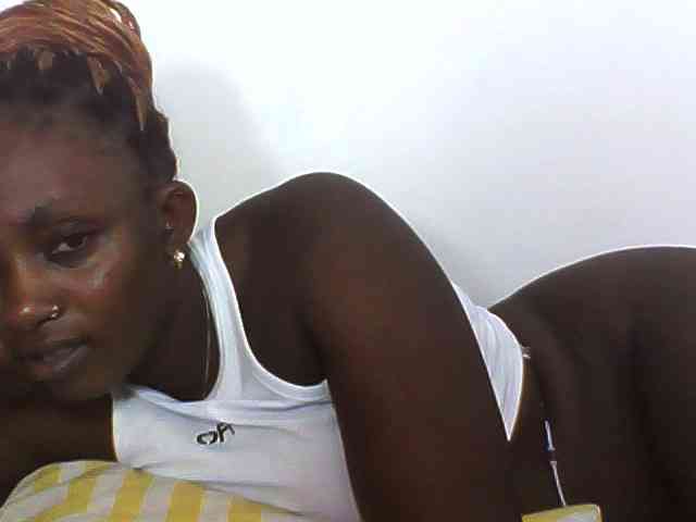 Sexydolly3 webcam