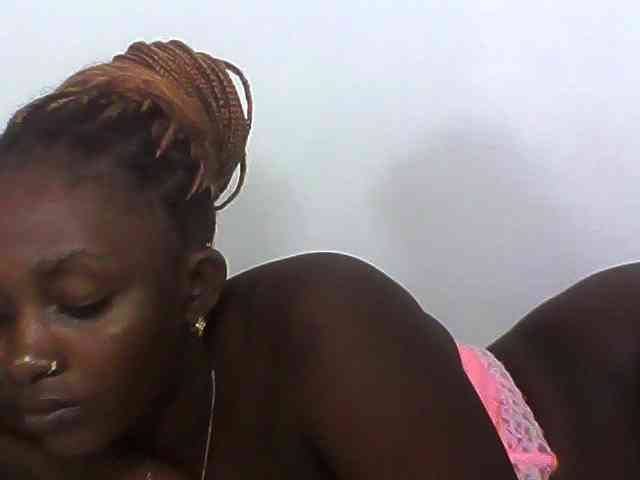Sexydolly3 webcam