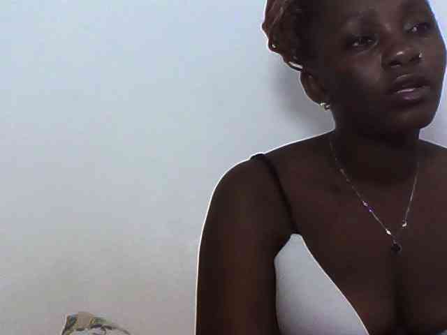 Sexydolly3 webcam