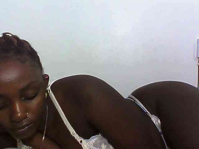 Sexydolly3 webcam