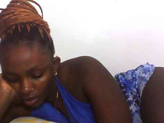 Sexydolly3 Live Webcam on BongaCams