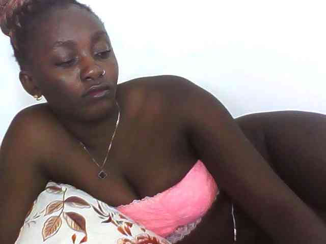 Sexydolly3 webcam
