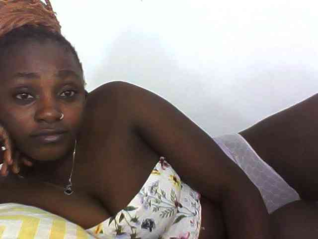Sexydolly3 webcam