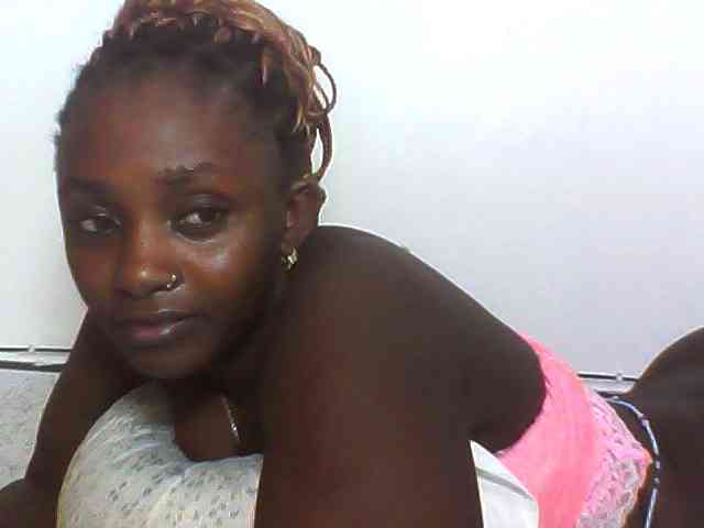 Sexydolly3 webcam