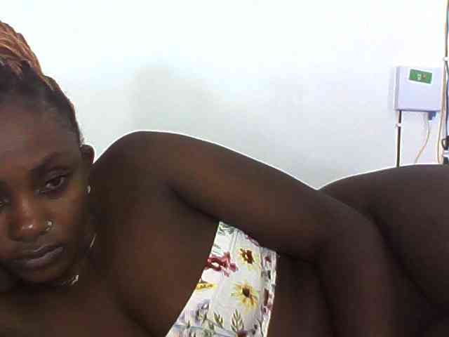 Sexydolly3 webcam