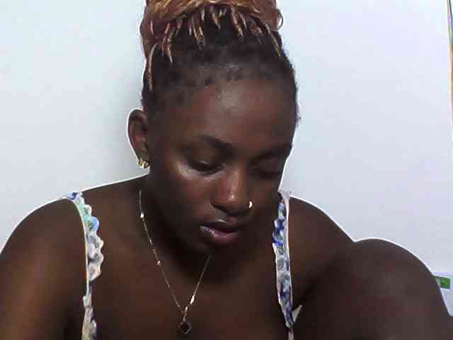 Sexydolly3 webcam