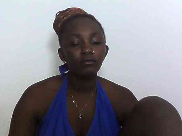Sexydolly3 Live Webcam on BongaCams