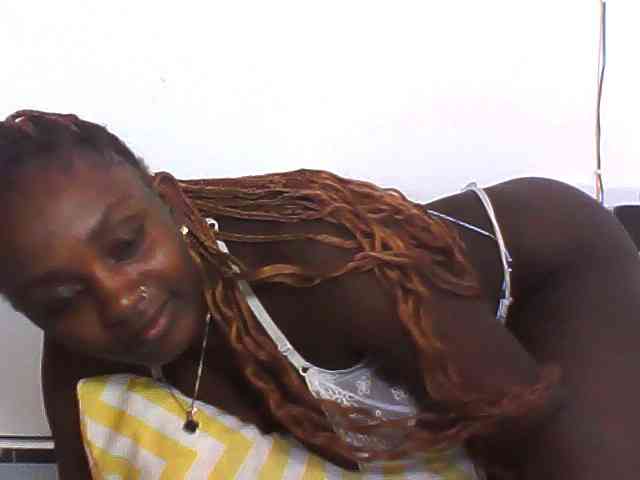 Sexydolly3 webcam