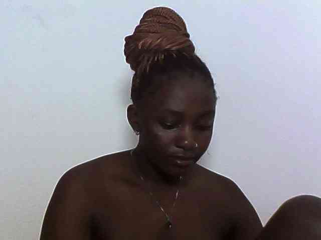Sexydolly3 webcam