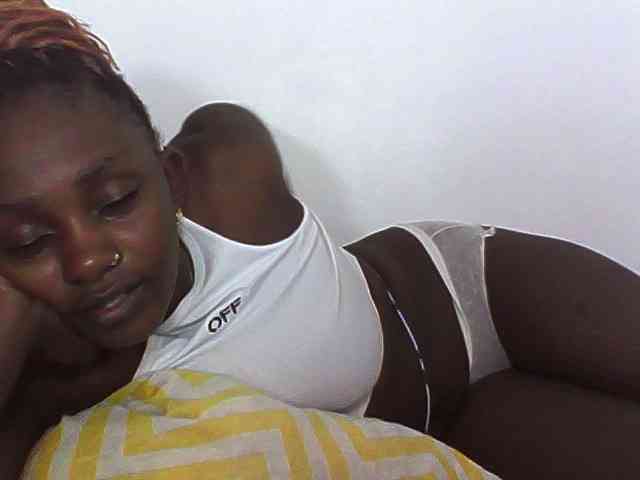 Sexydolly3 webcam