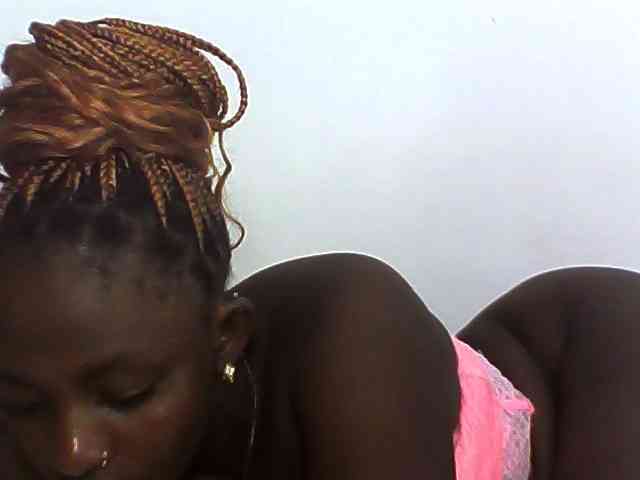 Sexydolly3 webcam
