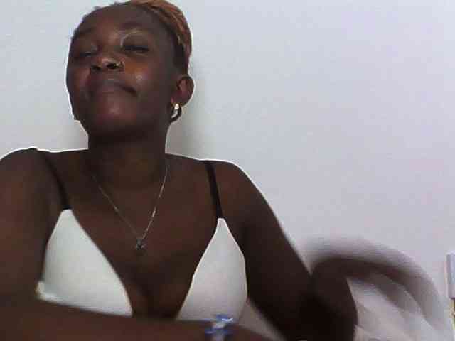 Sexydolly3 webcam