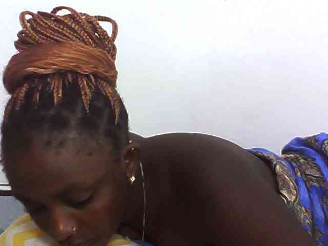 Sexydolly3 webcam