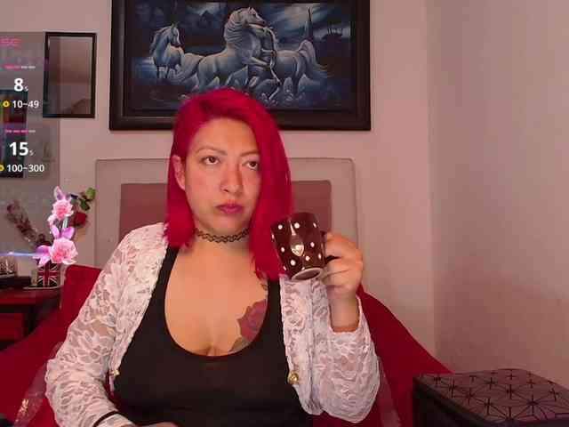 queensquirtluna webcam