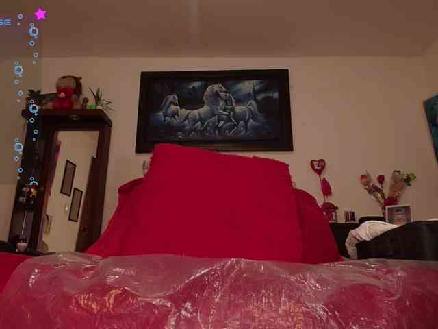 queensquirtluna webcam