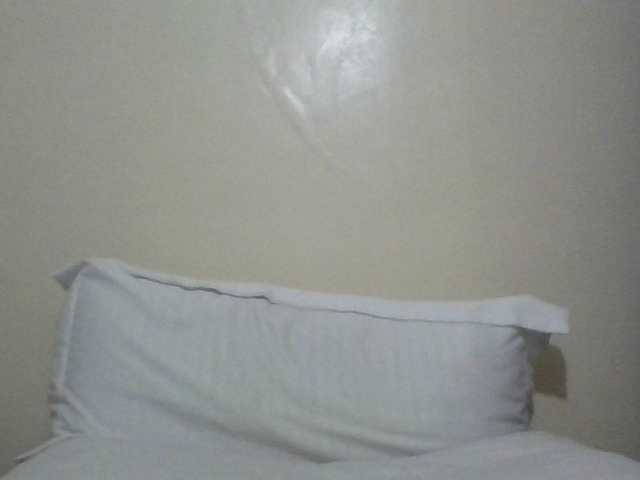 hotdreamteen's BongaCams show and profile