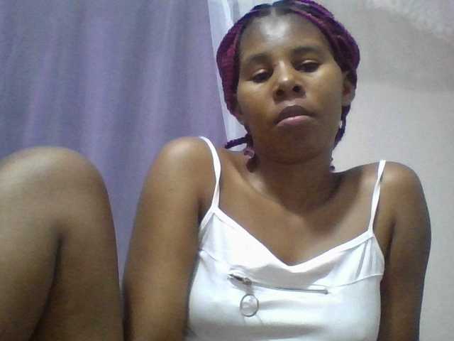 hotdreamteen's BongaCams show and profile