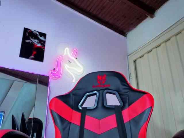 sweetangela Live Webcam on BongaCams