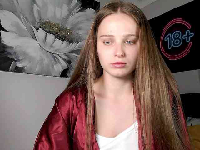 Caraline webcam