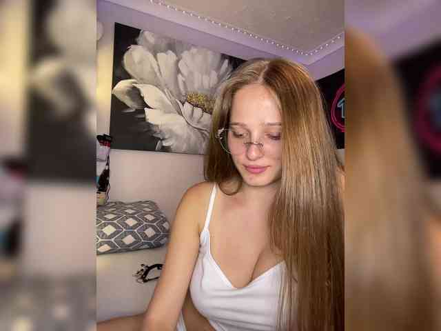 Caraline webcam