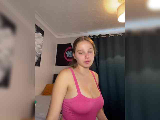 Caraline webcam