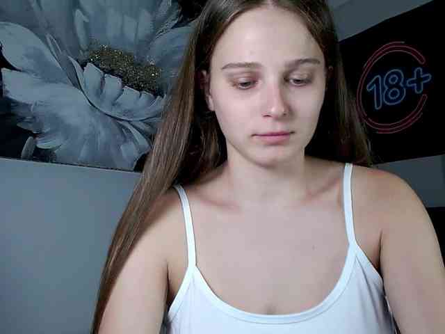 Caraline webcam