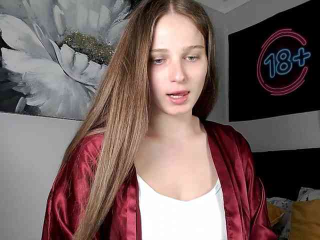 Caraline webcam