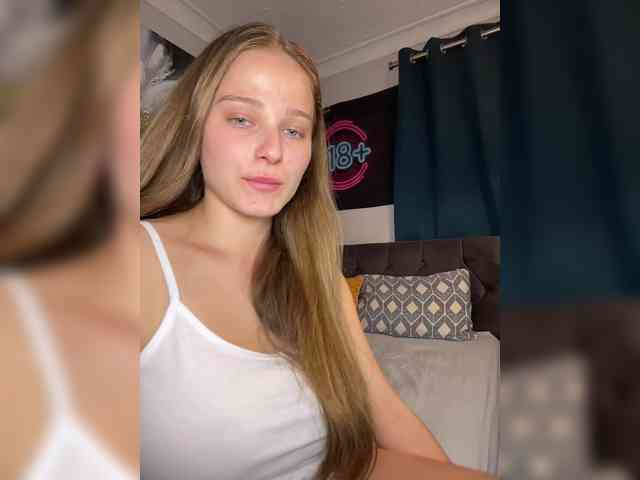 Caraline webcam