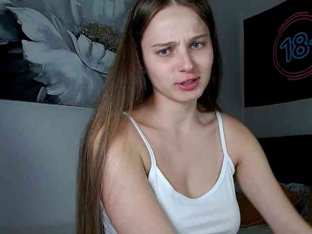 Caraline webcam