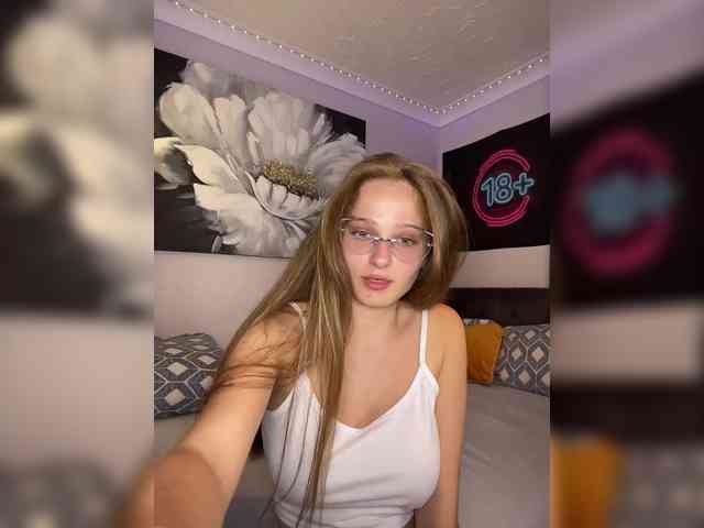 Caraline webcam