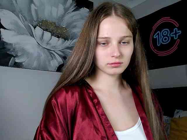 Caraline webcam