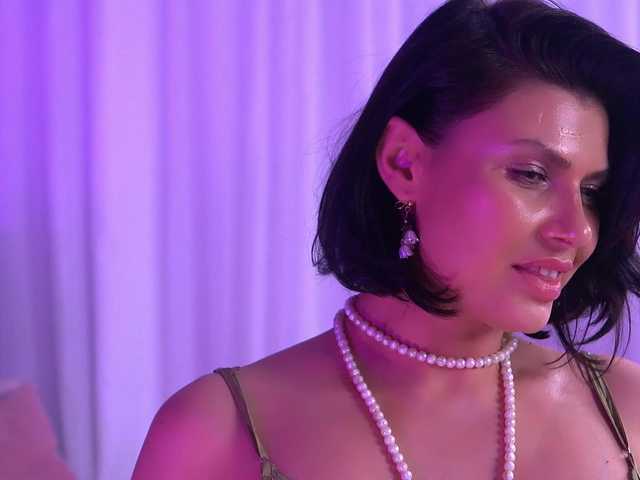 AnaisLeblanc's BongaCams show and profile