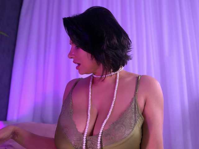 AnaisLeblanc's BongaCams show and profile