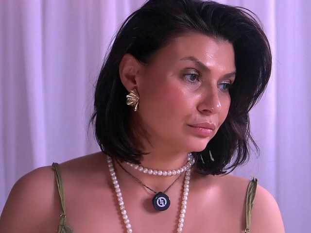 AnaisLeblanc's BongaCams show and profile