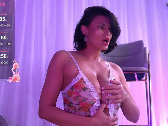 AnaisLeblanc's BongaCams show and profile