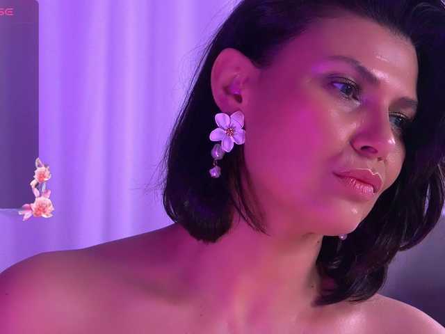 AnaisLeblanc's BongaCams show and profile