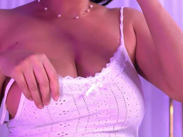 AnaisLeblanc's BongaCams show and profile