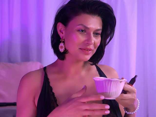 AnaisLeblanc's BongaCams show and profile